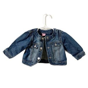 The Children’s Place Color Distressed Jean Jacket Faux Buttons Really Snaps